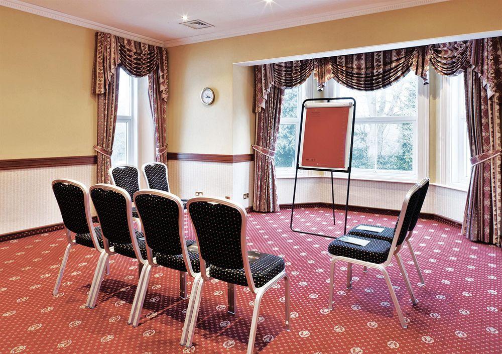 Copthorne Hotel London Gatwick Экстерьер фото
